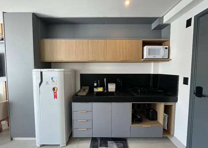 Flat Espacoso E Confortavel. Gbs 612